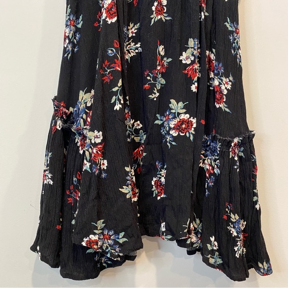 American Threads Low Cut Flowy Floral Dress - Size Small - Picture 5 of 16